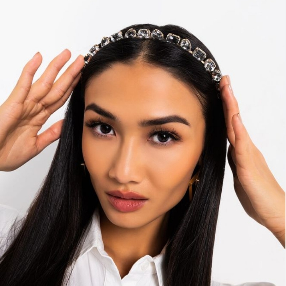 Akira Headband NWT